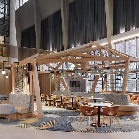 Delta Hotels Calgary Airport In-Terminal Ngoại thất bức ảnh