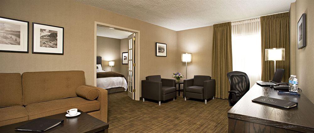 Delta Hotels Calgary Airport In-Terminal Ngoại thất bức ảnh