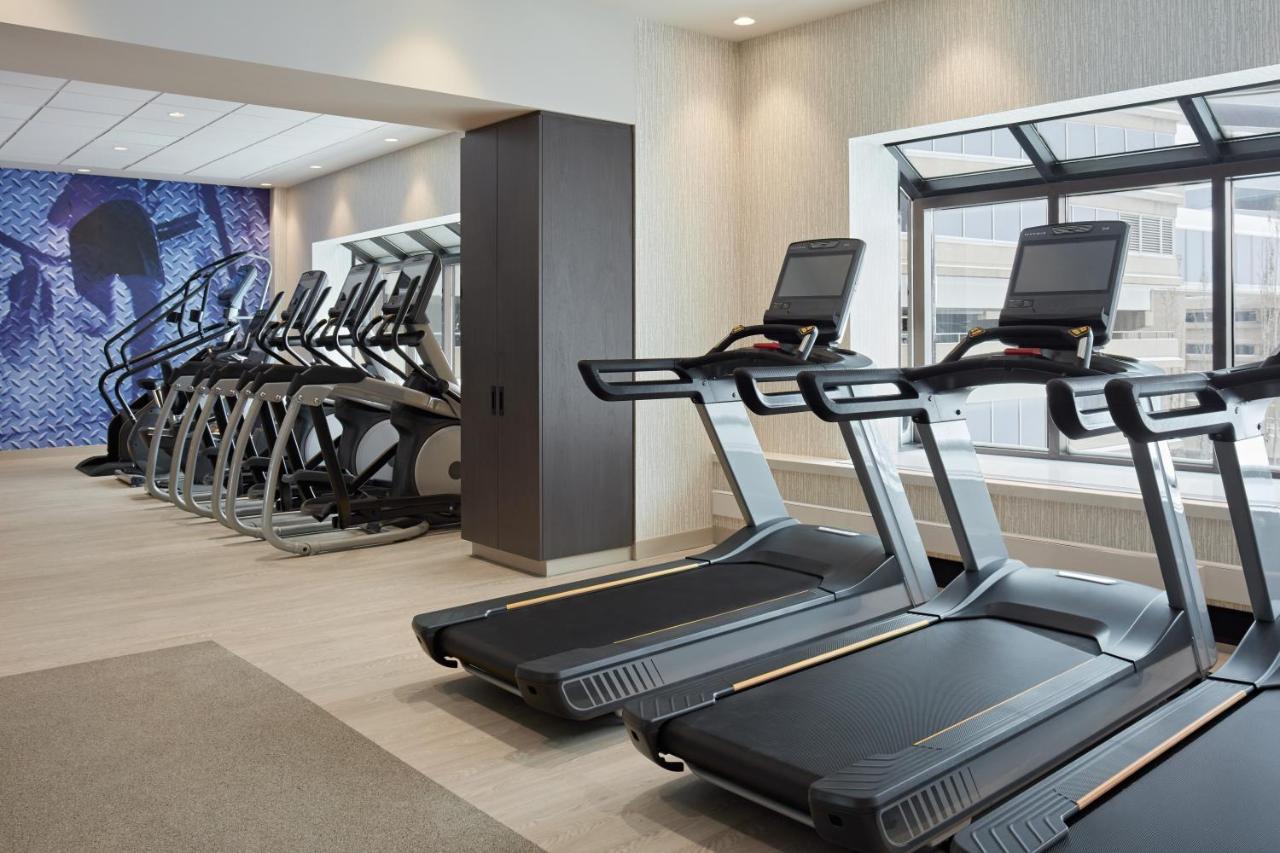 Delta Hotels Calgary Airport In-Terminal Ngoại thất bức ảnh
