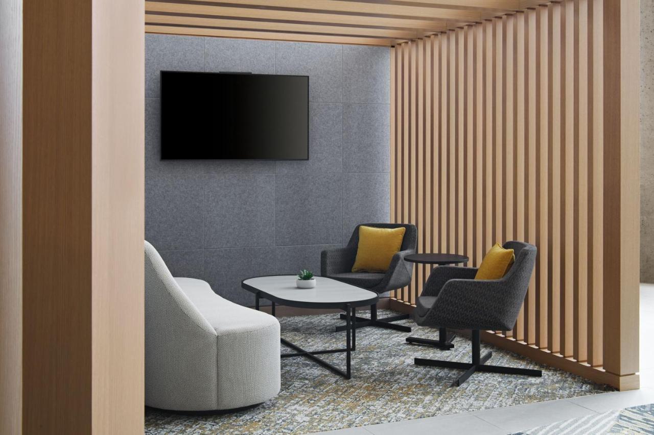 Delta Hotels Calgary Airport In-Terminal Ngoại thất bức ảnh