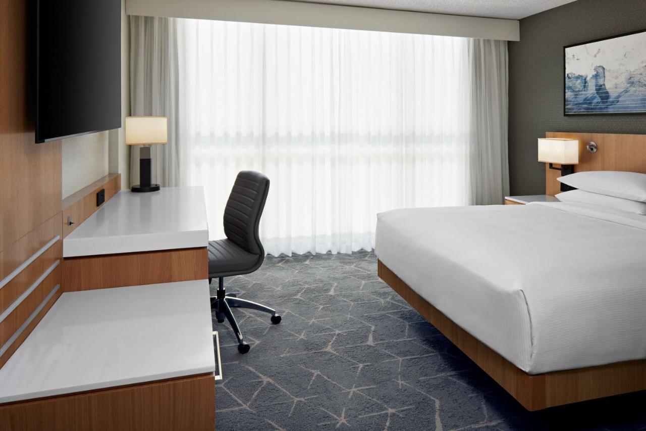 Delta Hotels Calgary Airport In-Terminal Ngoại thất bức ảnh
