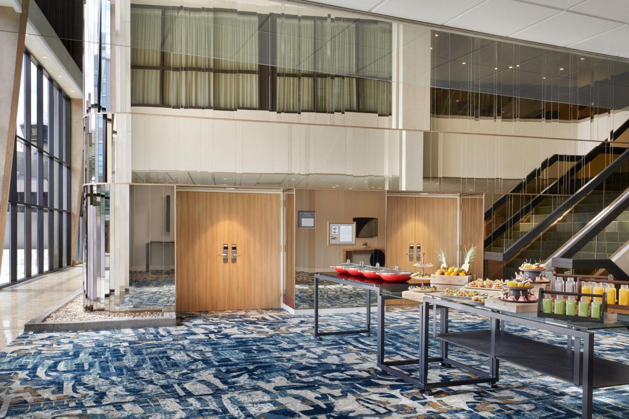Delta Hotels Calgary Airport In-Terminal Ngoại thất bức ảnh