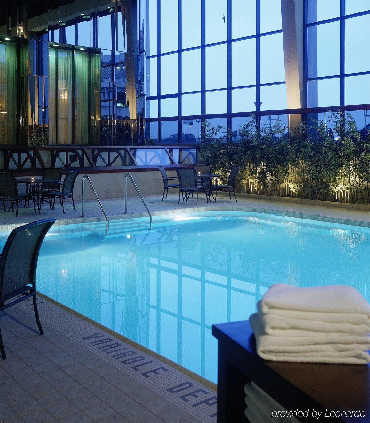 Delta Hotels Calgary Airport In-Terminal Ngoại thất bức ảnh
